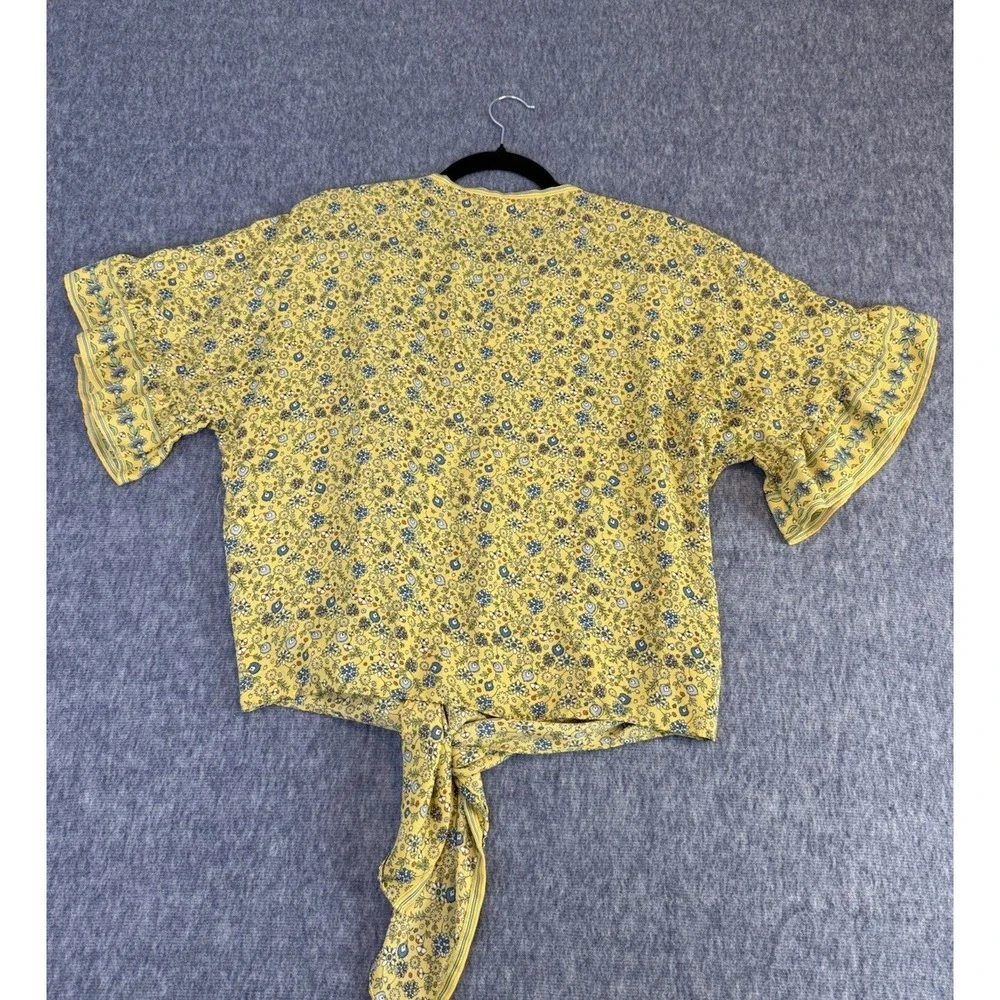 Max Studio Yellow Floral‎ Tie Front Top Medium Short Sleeve Cropped Boho Blouse